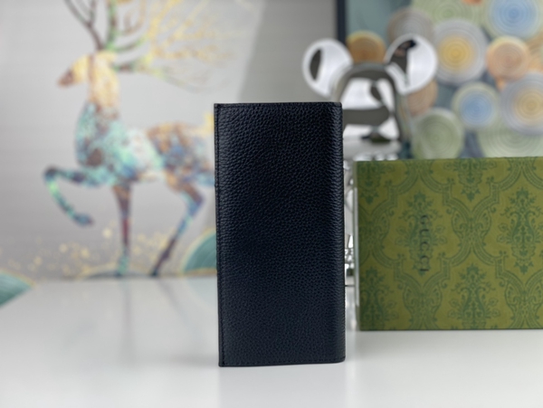 グッチ財布コピー背面デザイン